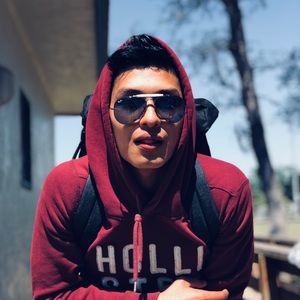 Meet your Posher, Jonathan